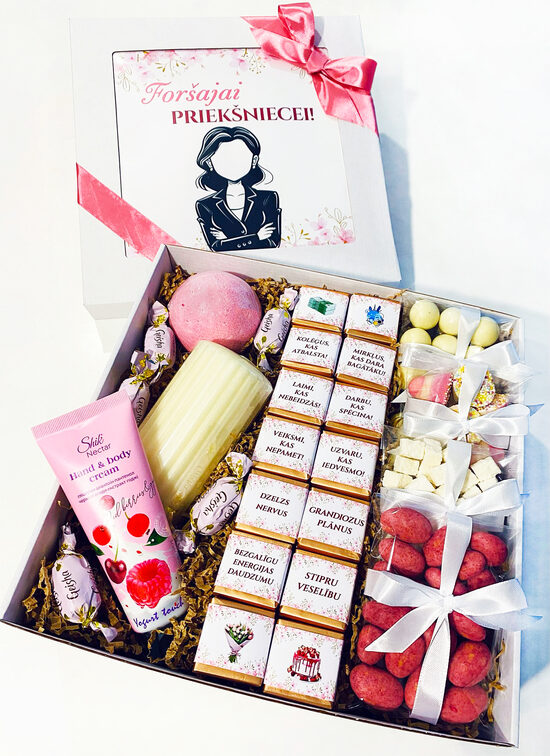 Dāvana priekšniecei